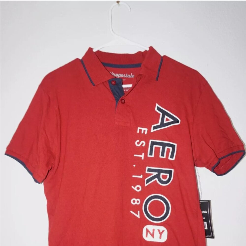 (NWT) Men's Red Aeropostale T-Shirt - Medium